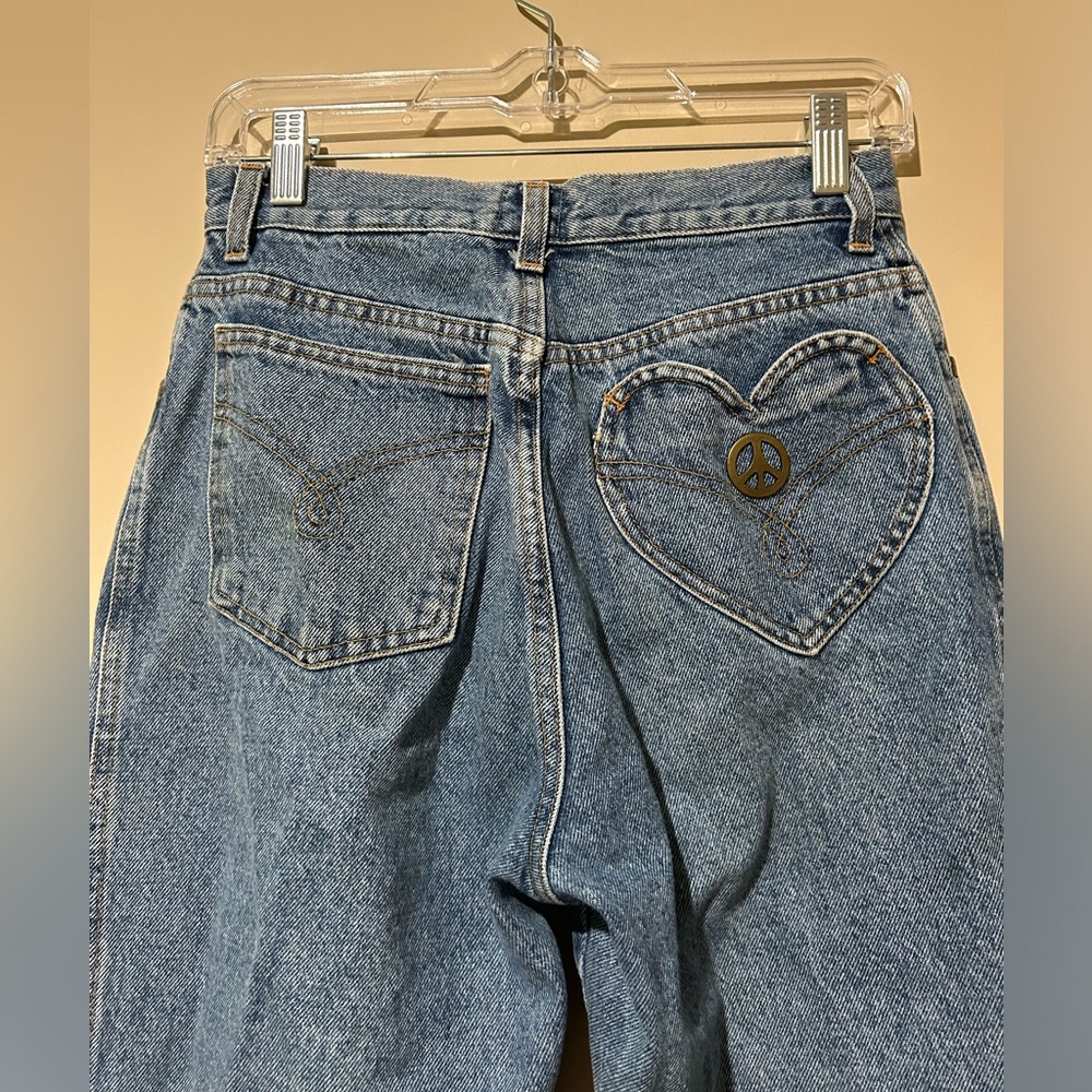 Vintage Moschino heart jeans size 29 made in Italy fits like a size 26